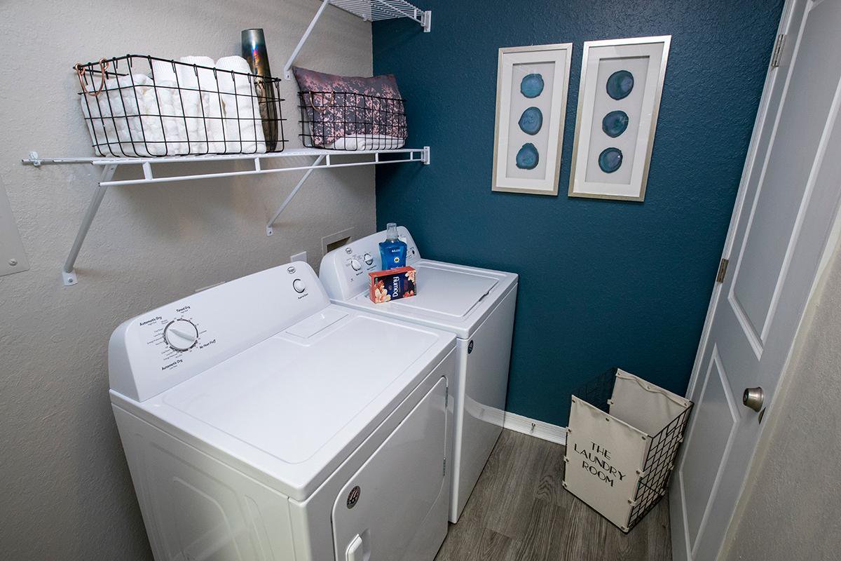 laundry room Retreat 138 Apartments, located in the quaint community of Stockbridge, GA